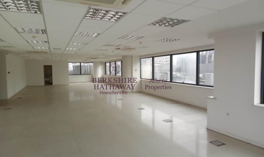 (For Rent) Commercial Office || Athens North/Marousi - 250 Sq.m, 5.500€ 